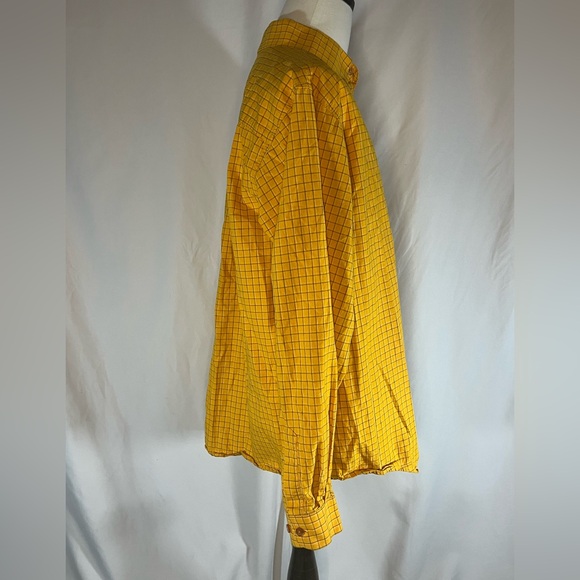 Red Oak Sportswear Wichita State Shockers Vintage Long Sleeve Button Up - Picture 5 of 8